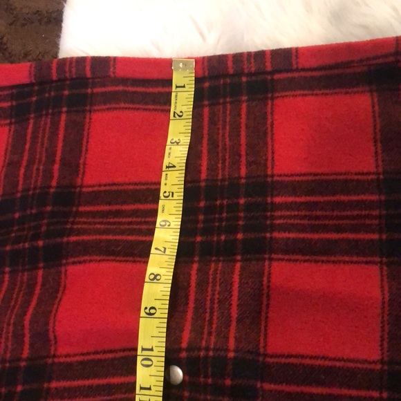 Rock&Republic Red and Black Plaid Cape - Picture 11 of 11
